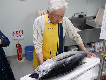 マグロ解体